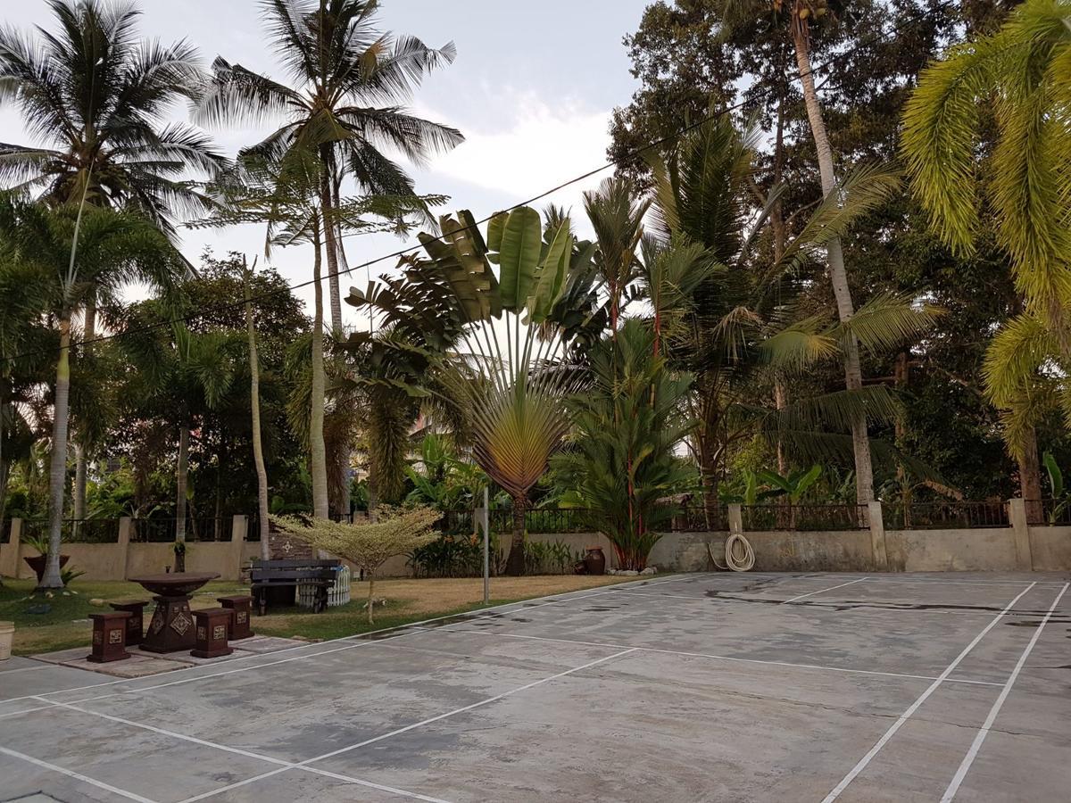Big Garden Homestay Pantai Remis Exterior photo
